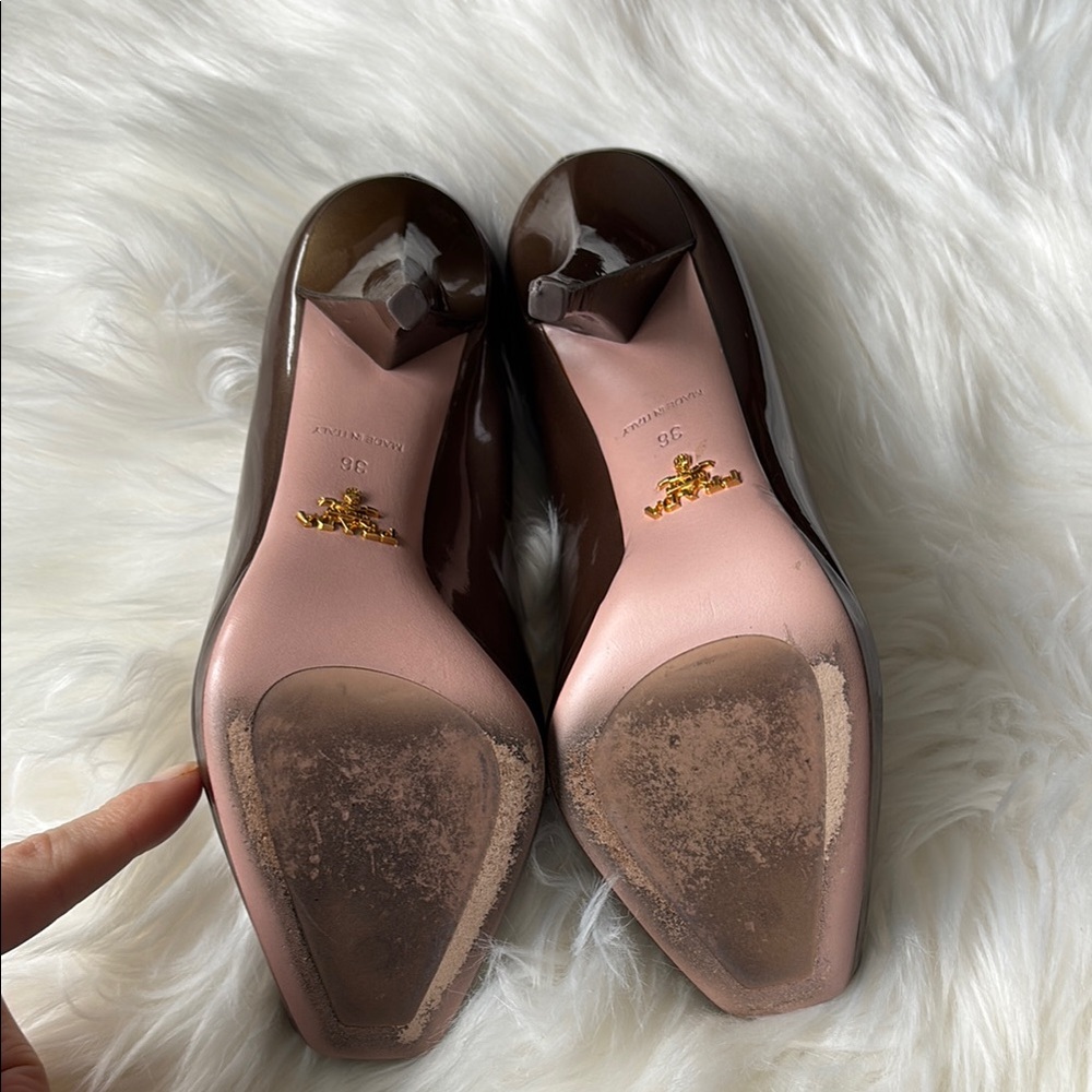 Prada Brown Stiletto Heels with Glossy Finish EU 36/US 5.5 - Picture 3 of 7